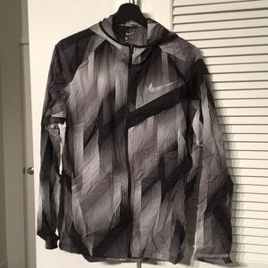 Nike Men’s Running Rain Jacket (Sm) NEW!!
